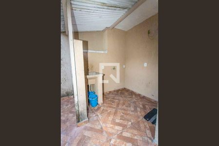Casa à venda com 200m², 4 quartos e 3 vagas Casa à venda com 200m², 4 quartos e 3 vagasCasa 2 - área de serviço