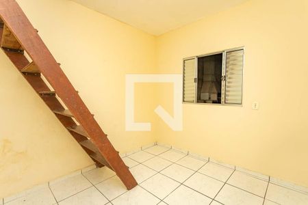 Casa à venda com 200m², 4 quartos e 3 vagas Casa à venda com 200m², 4 quartos e 3 vagasCasa 2 - quarto