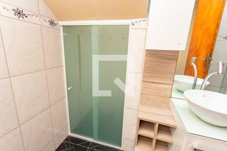 Casa à venda com 200m², 4 quartos e 3 vagas Casa à venda com 200m², 4 quartos e 3 vagasBanheiro 2