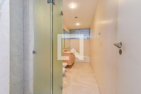 Apartamento para alugar com 388m², 3 quartos e 2 vagasBanheiro Social