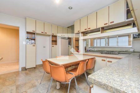 Apartamento para alugar com 388m², 3 quartos e 2 vagasCozinha