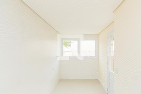 Sala de casa à venda com 3 quartos, 170m² em Guarujá, Porto Alegre