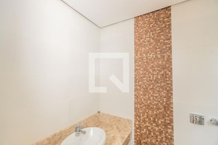 Casa à venda com 170m², 3 quartos e 2 vagasBanheiro 