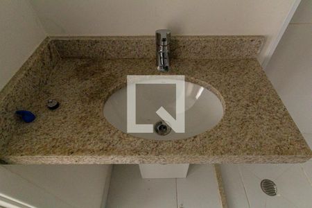 Banheiro de kitnet/studio para alugar com 1 quarto, 22m² em Centro Histórico de São Paulo, São Paulo