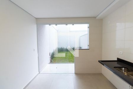 Casa à venda com 115m², 3 quartos e 2 vagasCozinha