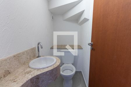 Casa à venda com 115m², 3 quartos e 2 vagasLavabo