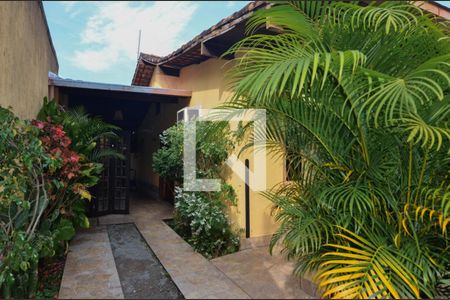 Casa de condomínio à venda com 98m², 3 quartos e 3 vagasVaranda