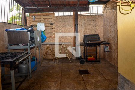 Casa de condomínio à venda com 98m², 3 quartos e 3 vagasÁrea externa