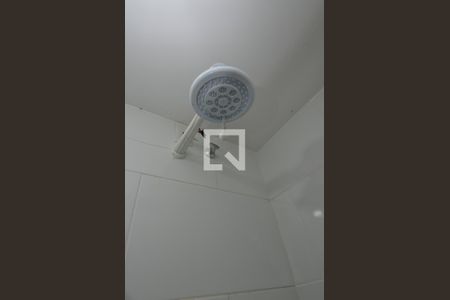 Casa de condomínio à venda com 98m², 3 quartos e 3 vagasBanheiro de serviço