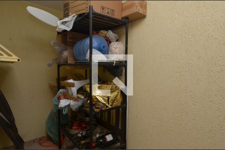 Casa de condomínio à venda com 98m², 3 quartos e 3 vagasQuarto de serviço