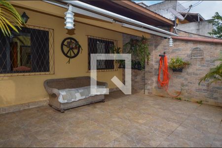 Casa de condomínio à venda com 98m², 3 quartos e 3 vagasVaranda