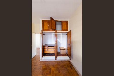 Quarto 2 de casa à venda com 5 quartos, 500m² em Padre Eustáquio, Belo Horizonte