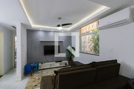 Sala de casa à venda com 2 quartos, 110m² em Freguesia de Jacarepaguá, Rio de Janeiro