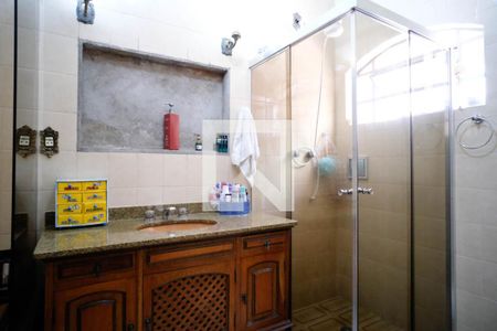 Casa à venda com 194m², 3 quartos e 5 vagasBanheiro