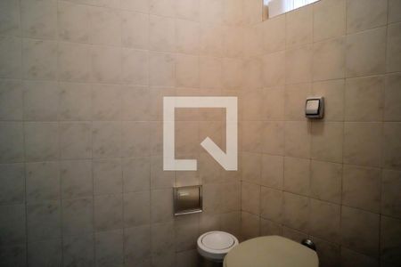 Casa à venda com 194m², 3 quartos e 5 vagasBanheiro