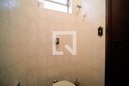 Casa à venda com 194m², 3 quartos e 5 vagasBanheiro