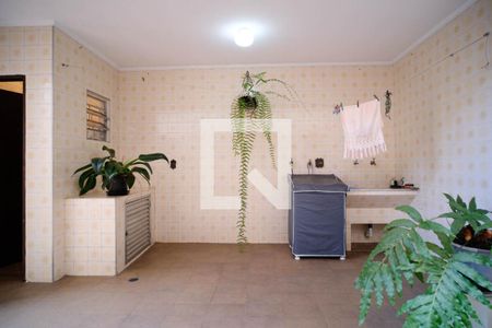 Casa à venda com 194m², 3 quartos e 5 vagasLavanderia