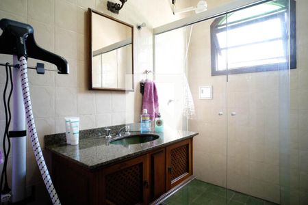 Casa à venda com 194m², 3 quartos e 5 vagasBanheiro