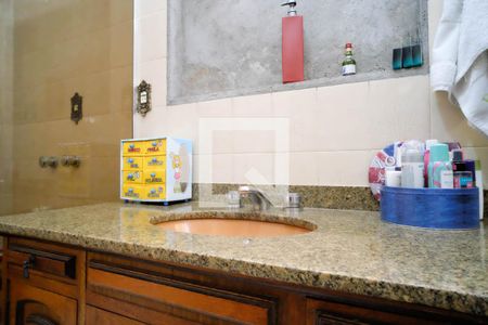 Casa à venda com 194m², 3 quartos e 5 vagasBanheiro