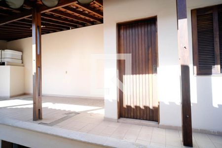 Casa à venda com 194m², 3 quartos e 5 vagasVista