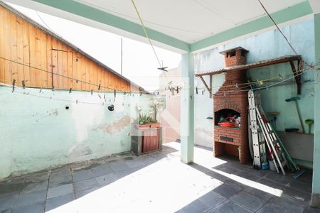 Casa à venda com 560m², 4 quartos e 2 vagas Casa à venda com 560m², 4 quartos e 2 vagasÁrea de Serviço e Churrasqueira