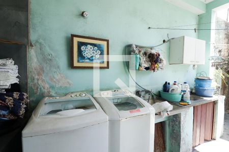 Casa à venda com 560m², 4 quartos e 2 vagas Casa à venda com 560m², 4 quartos e 2 vagasÁrea de Serviço e Churrasqueira