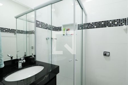 Casa à venda com 560m², 4 quartos e 2 vagas Casa à venda com 560m², 4 quartos e 2 vagasBanheiro Social