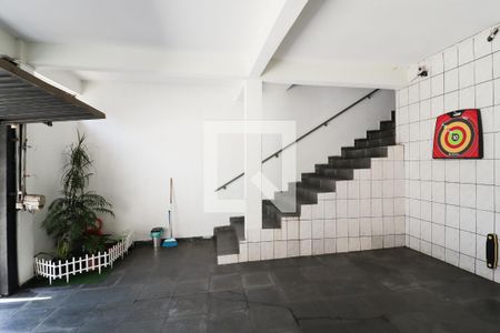 Casa à venda com 560m², 4 quartos e 2 vagas Casa à venda com 560m², 4 quartos e 2 vagasGaragem