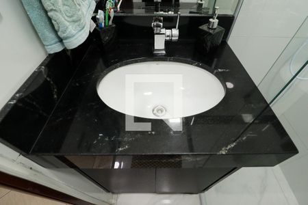 Casa à venda com 560m², 4 quartos e 2 vagas Casa à venda com 560m², 4 quartos e 2 vagasBanheiro Social