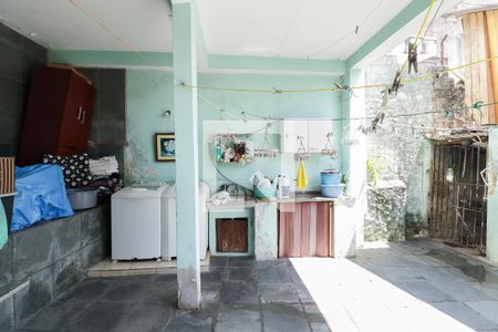 Casa à venda com 560m², 4 quartos e 2 vagas Casa à venda com 560m², 4 quartos e 2 vagasÁrea de Serviço e Churrasqueira