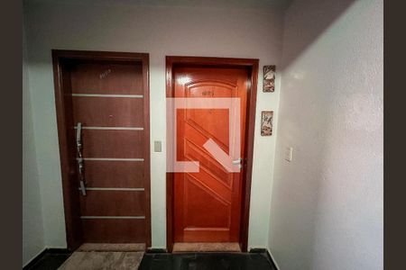 Porta de apartamento para alugar com 3 quartos, 70m² em Jardim Planalto, Goiânia