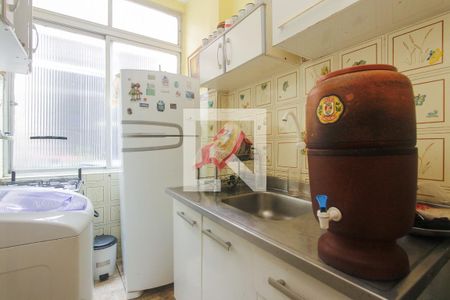 Cozinha de apartamento à venda com 1 quarto, 32m² em Bom Jesus, Porto Alegre
