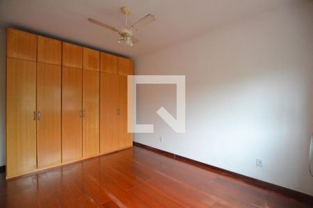 Quarto de apartamento à venda com 1 quarto, 70m² em Glória, Porto Alegre