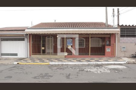 Casa à venda com 150m², 3 quartos e 2 vagasFachada