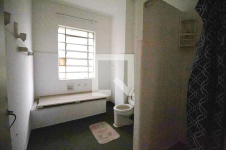 Apartamento para alugar com 124m², 3 quartos e sem vagaBanheiro