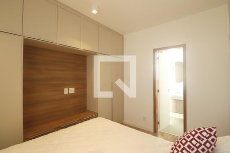 Suíte - Quarto 1 de apartamento para alugar com 2 quartos, 62m² em Vila Alpina, Santo André