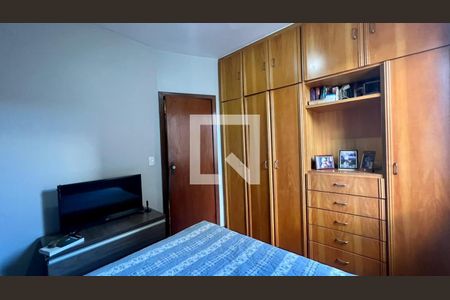 Apartamento à venda com 138m², 4 quartos e 2 vagasQuarto 2