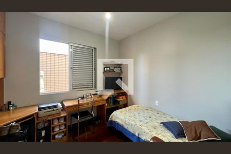 Apartamento à venda com 138m², 4 quartos e 2 vagasQuarto 3