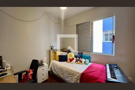 Apartamento à venda com 138m², 4 quartos e 2 vagasQuarto 4