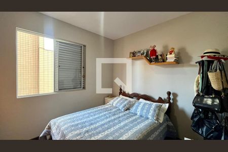 Apartamento à venda com 138m², 4 quartos e 2 vagasQuarto 2