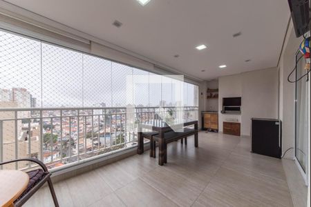 Apartamento à venda com 115m², 3 quartos e 2 vagasVaranda