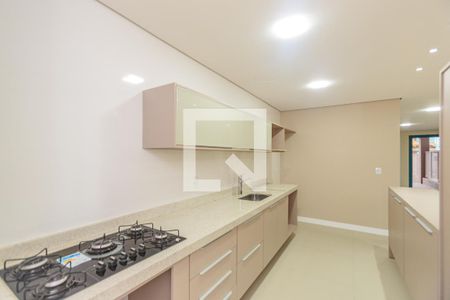 Cozinha  de casa à venda com 3 quartos, 171m² em Guarujá, Porto Alegre