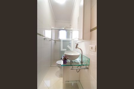 Casa à venda com 200m², 4 quartos e 1 vaga Casa à venda com 200m², 4 quartos e 1 vagaBanheiro 2