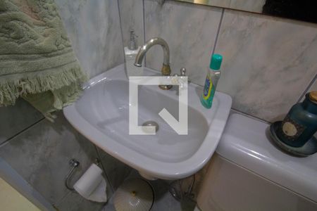 Casa de condomínio à venda com 55m², 2 quartos e 1 vagaBanheiro