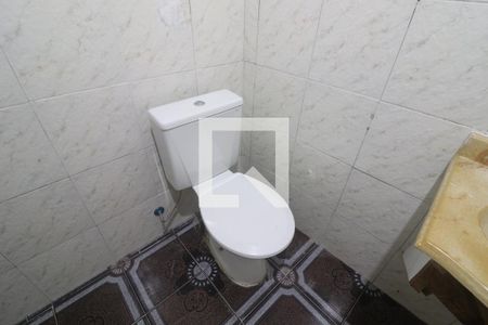 Banheiro  de casa para alugar com 1 quarto, 45m² em Vila Guaca, São Paulo