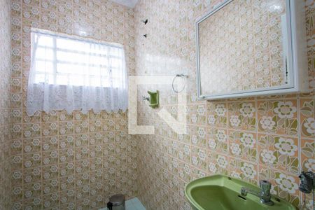 Casa à venda com 271m², 3 quartos e 4 vagasBanheiro social