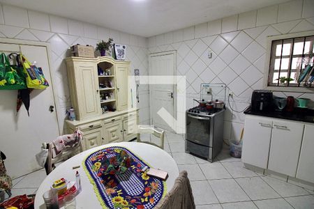 Casa à venda com 600m², 5 quartos e 5 vagasCozinha