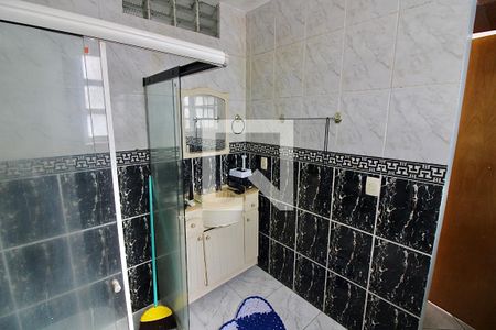 Casa à venda com 600m², 5 quartos e 5 vagasBanheiro da Suíte 2