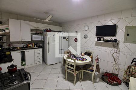 Casa à venda com 600m², 5 quartos e 5 vagasCozinha