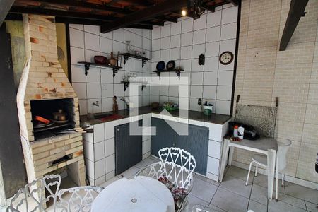 Casa à venda com 600m², 5 quartos e 5 vagasChurrasqueira
